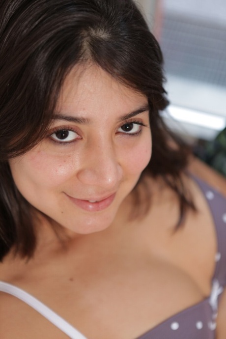 Ersties performed by Mona Hot Porn Pics