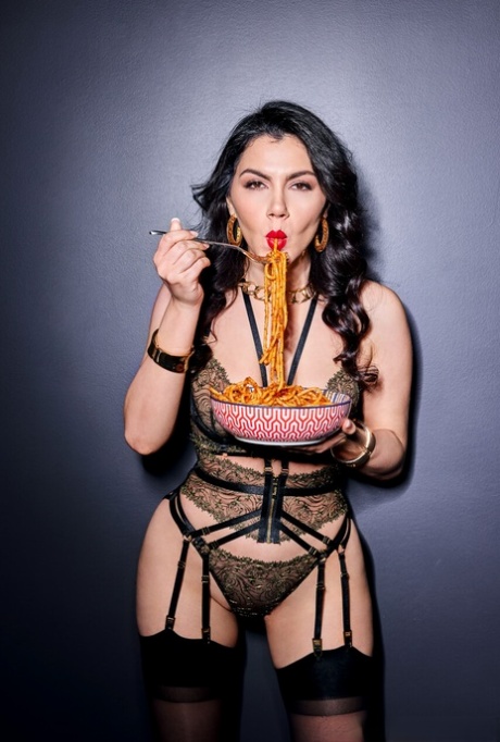 Tushy featuring Alex Jones, Valentina Nappi Naked XXX