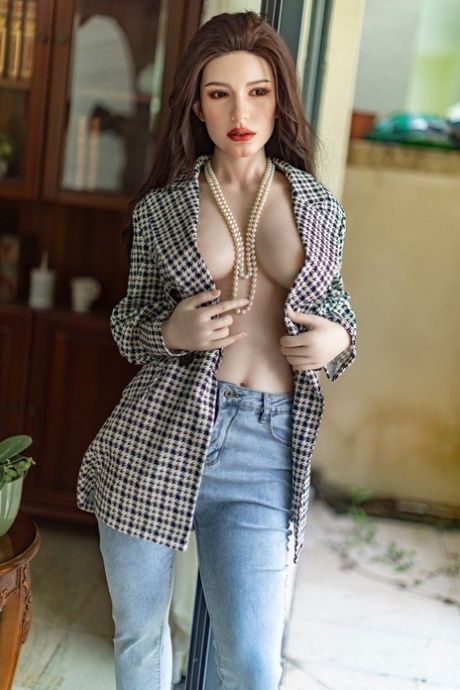 Sex Doll Queen Hot Porn