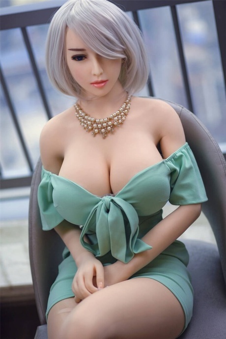 Sex Doll Queen XXX Photos