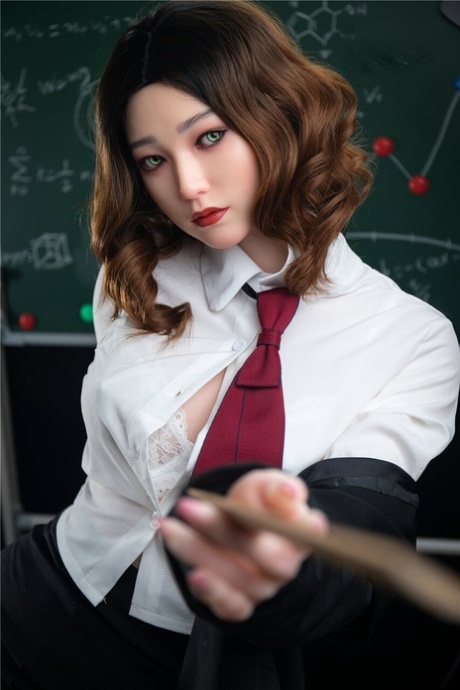 性玩偶女王 热门色情