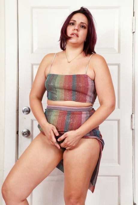ATK Hairy performed by Dria Submits Hot Photos
