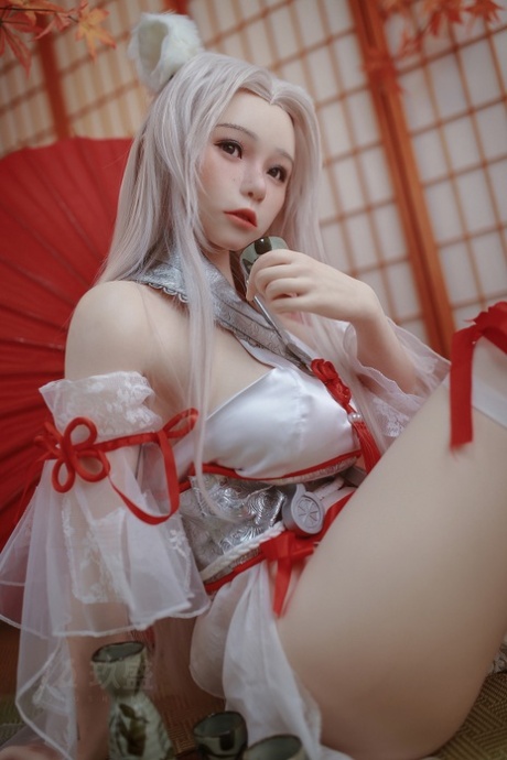 Kanadoll Nude Photos