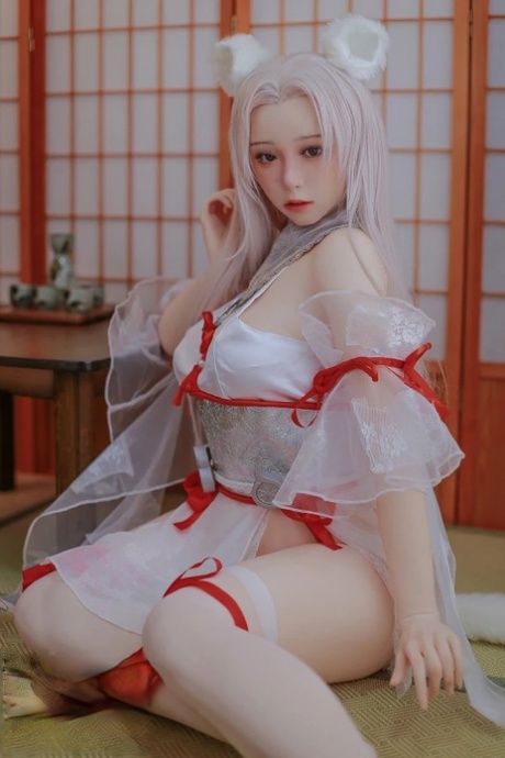 Kanadoll Nude Photos