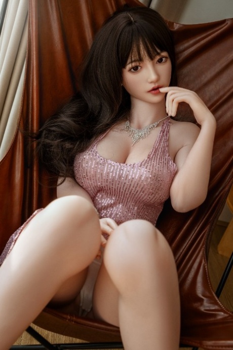 Kanadoll Nude Photos