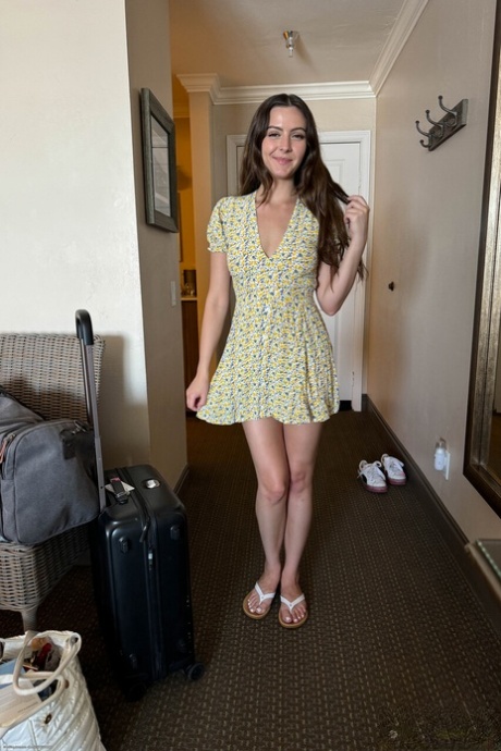 ATK Galleria 展示 Serena Hill XXX 图片