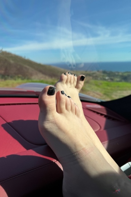 ATK Girlfriends starring Delilah Day Naked Pics