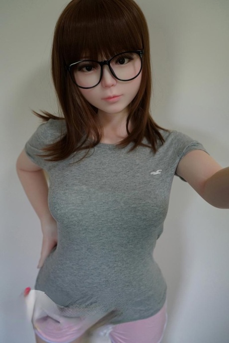 RealSexDoll Naked Images