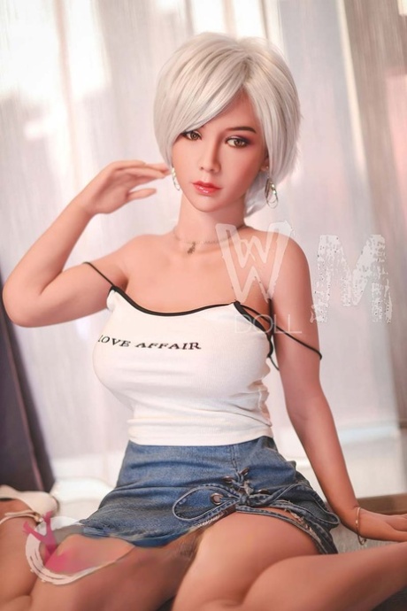 RealSexDoll Naked Pictures