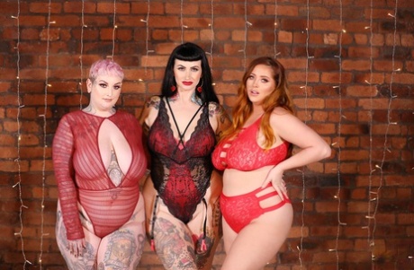 Nothing But Curves Cherry Pie, Galda Lou, Lucy Vixen