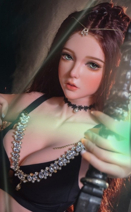 Sex Doll Queen Nude Pics