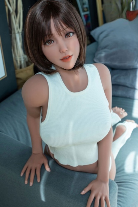 Sex Doll Queen Hot Images