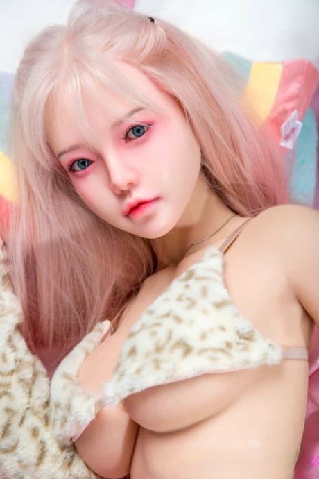 所有娃娃的裸体图像