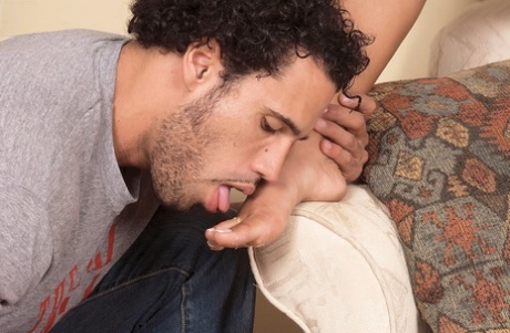 Leg Sex starring Carlos Rios, Giselle Humes XXX Images