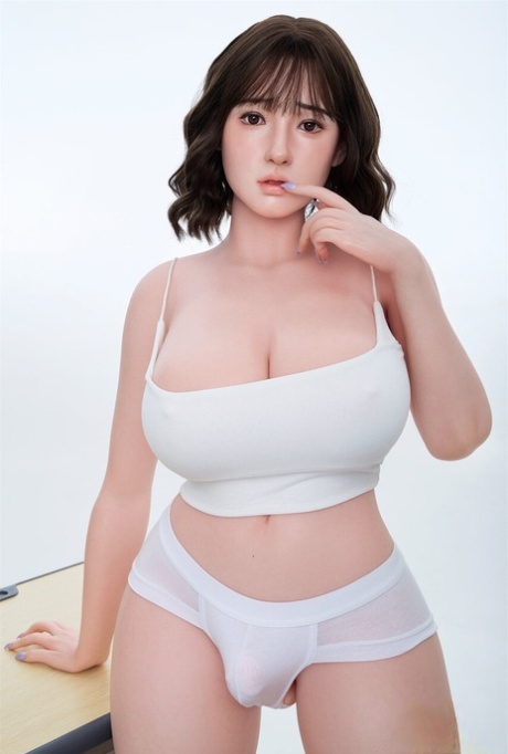 性玩偶裸体 XXX