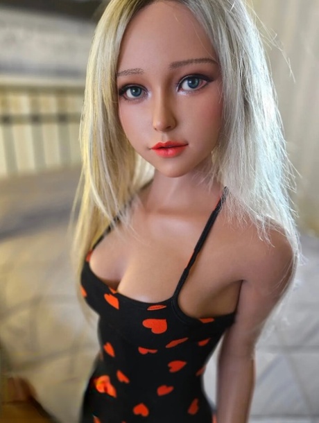 Hi Love Doll Hot Pictures