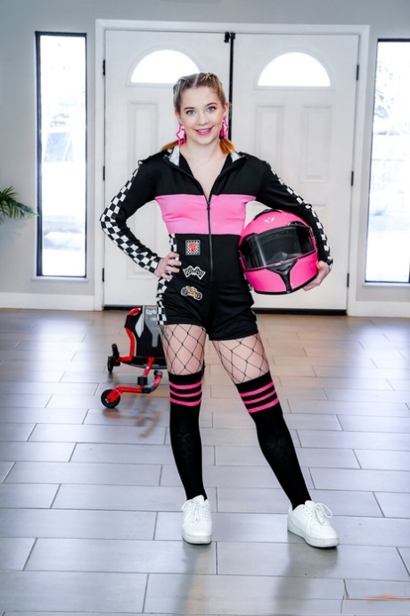 EXXXtra Small performed by Becky Summer, Josh Rivers XXX Photos
