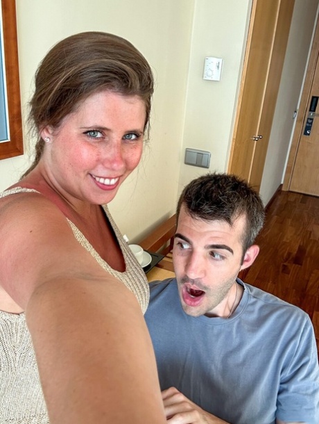 Lady Lyne Official featuring Carlo duro, Lady Lyne Hot Photos