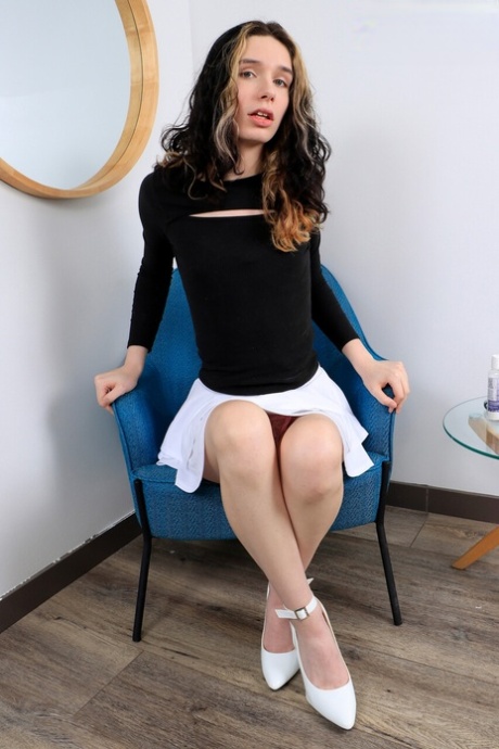 Grooby Girls featuring Eve Monaco Hot Pictures