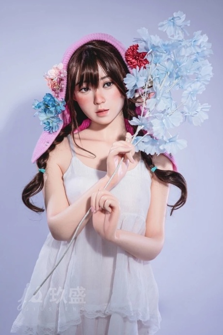 kanadoll 裸体色情图片