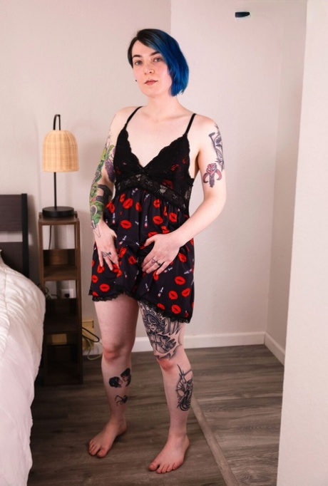 Femout XXX featuring Ivy Addams Nude Images