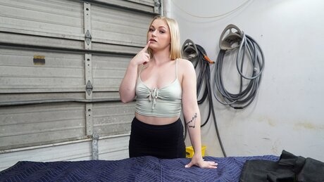 Bang featuring Gi Joey, McKenzie Mae Sex Gallery