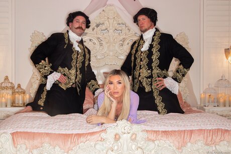 Transsexual Angel featuring Aubrey Kate, Austin Rex, Pierce Paris Hot Pictures